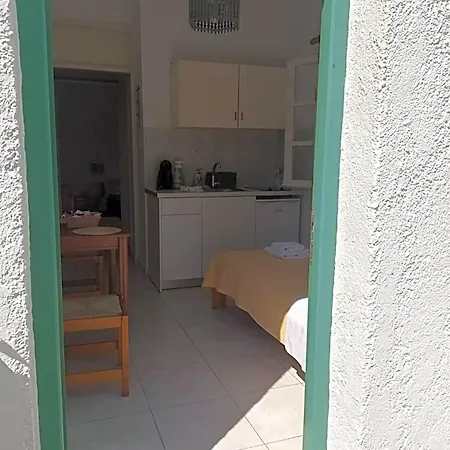 Dioni Lux 2 Hotel Pollonia