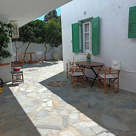 Dioni Lux 2 Hotel *